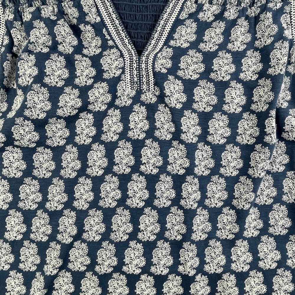 Lucky Brand Smocked Yoke Sleeveless Tank Blue Floral Print, Embroidered Size M - Picture 8 of 8